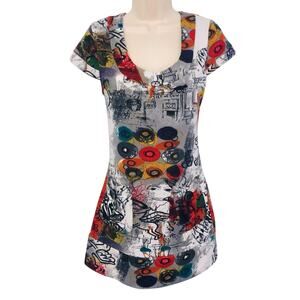 Papillon Mod Abstract Print Tunic Gray Red White Gold Scoop Neck Short Sleeve